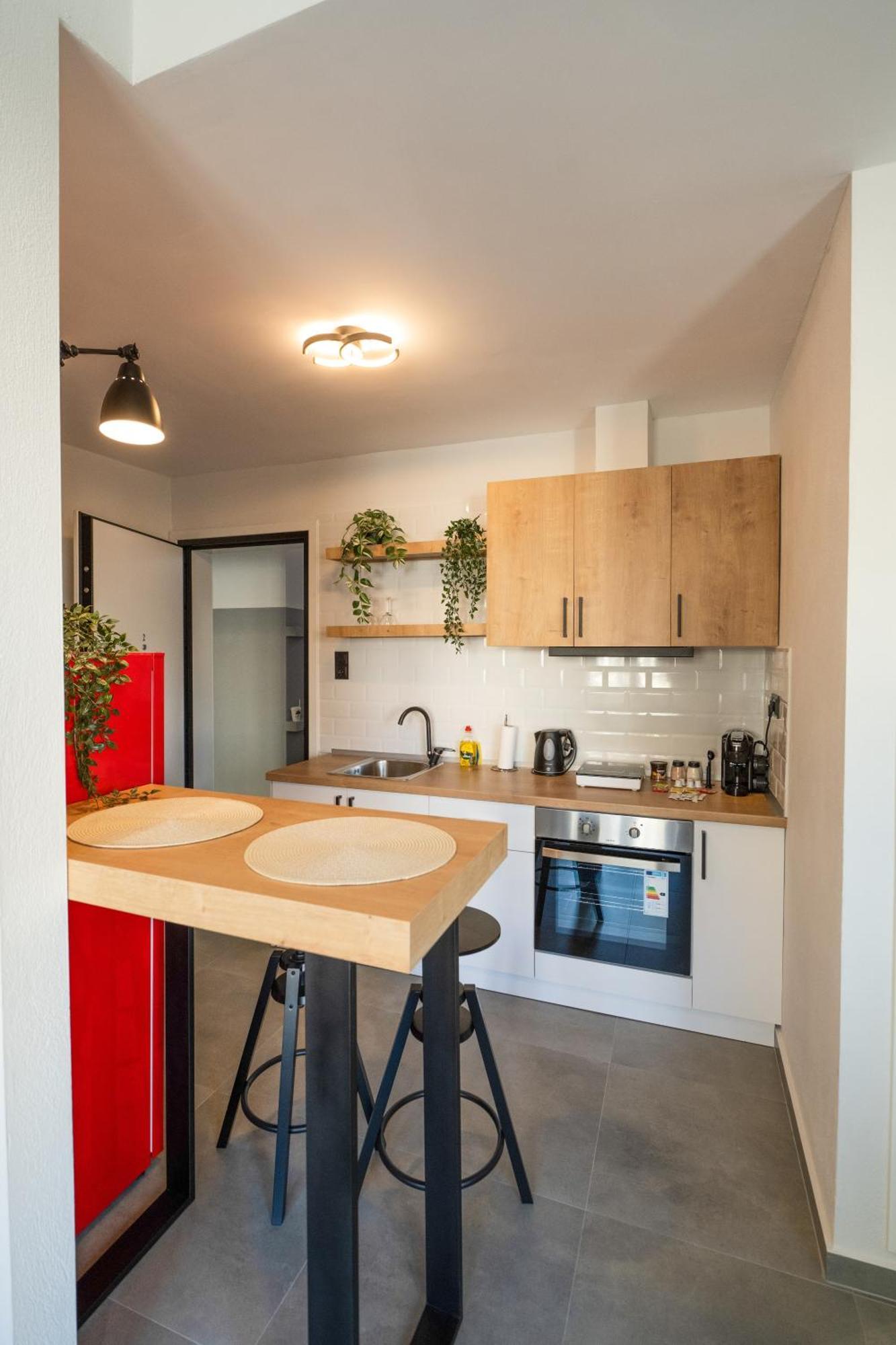 קומוטיני Themis Urban Stay מראה חיצוני תמונה