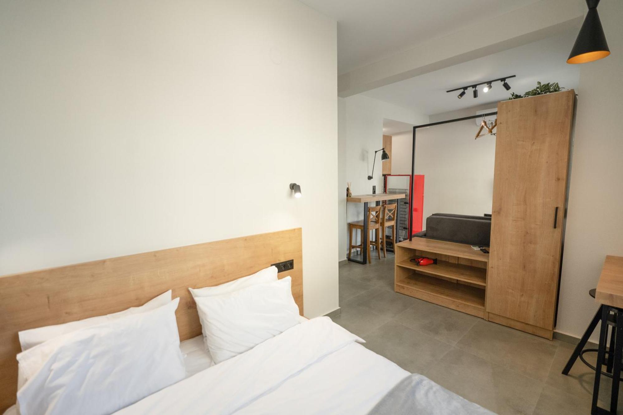 קומוטיני Themis Urban Stay מראה חיצוני תמונה