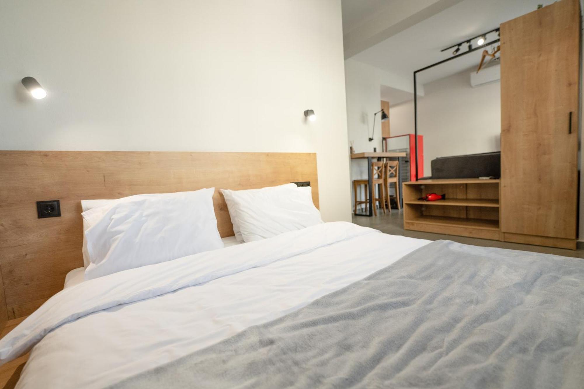 קומוטיני Themis Urban Stay מראה חיצוני תמונה