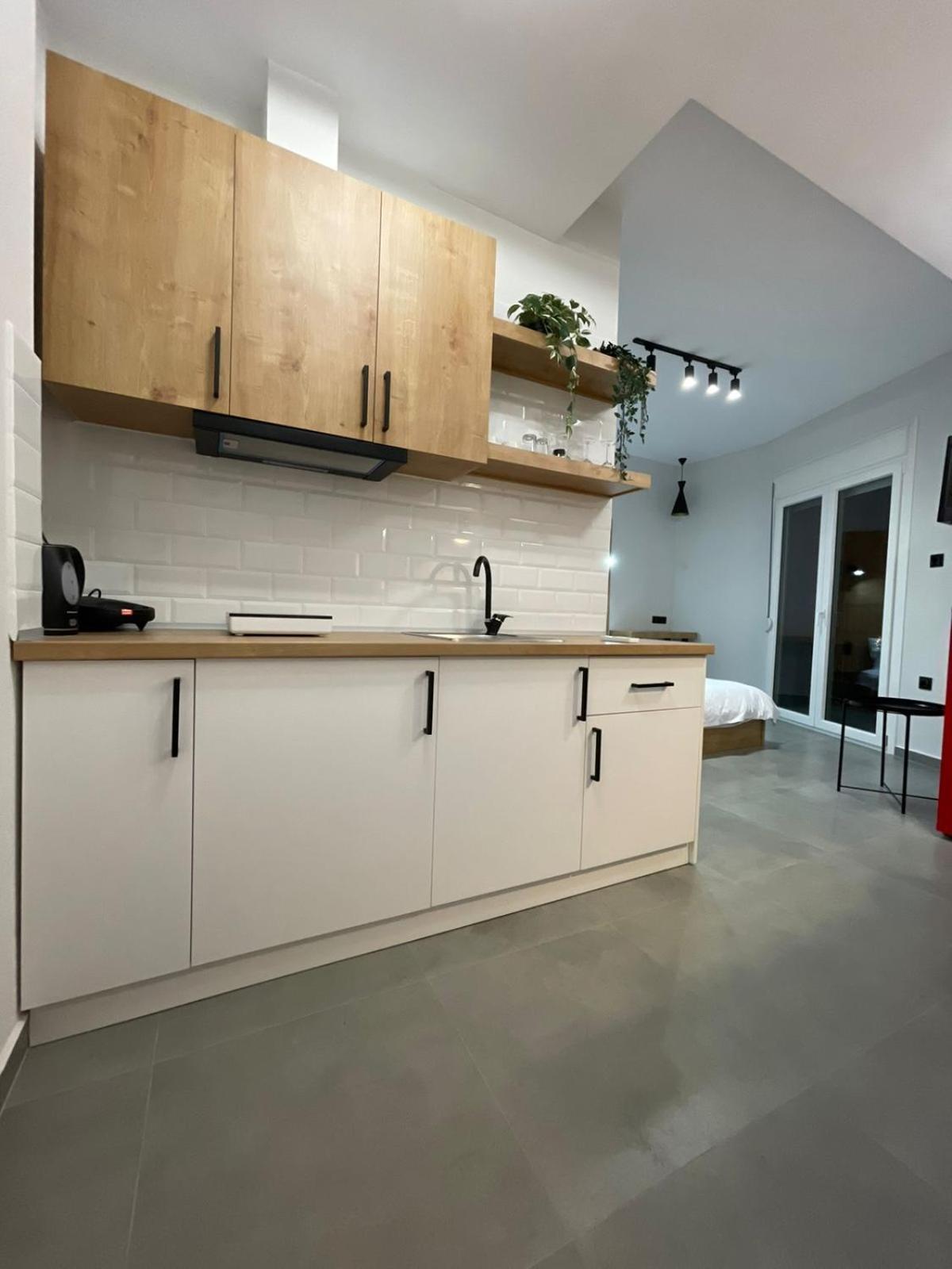 קומוטיני Themis Urban Stay מראה חיצוני תמונה
