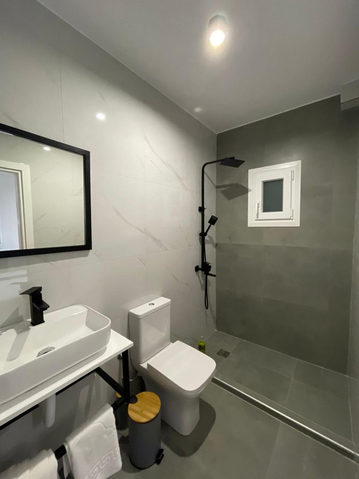 קומוטיני Themis Urban Stay מראה חיצוני תמונה